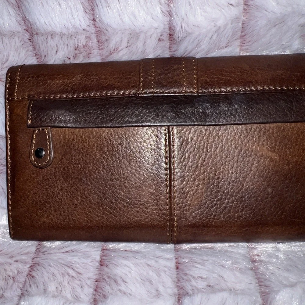 HAYDEN HARNETT BROWN CLUTCH WALLET‎ RN#137646